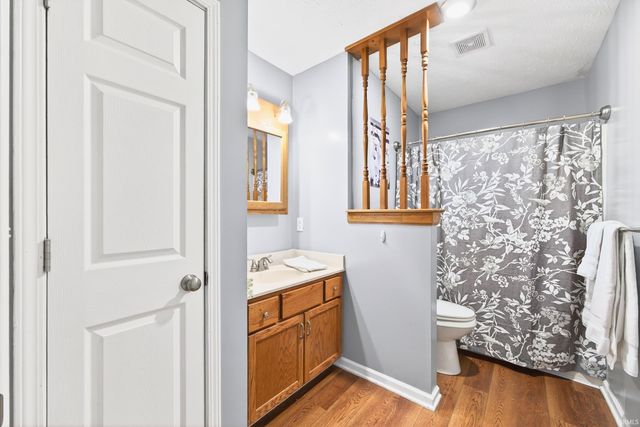 206 Woodcliff Way, Bedford, IN 47421