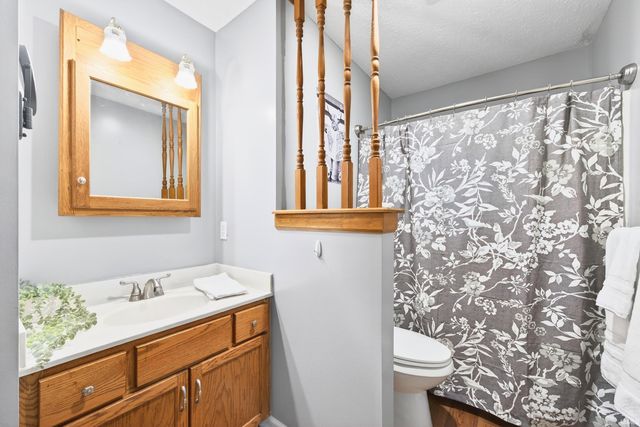 206 Woodcliff Way, Bedford, IN 47421