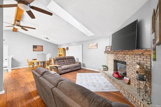 206 Woodcliff Way, Bedford, IN 47421