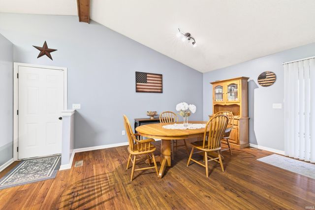 206 Woodcliff Way, Bedford, IN 47421