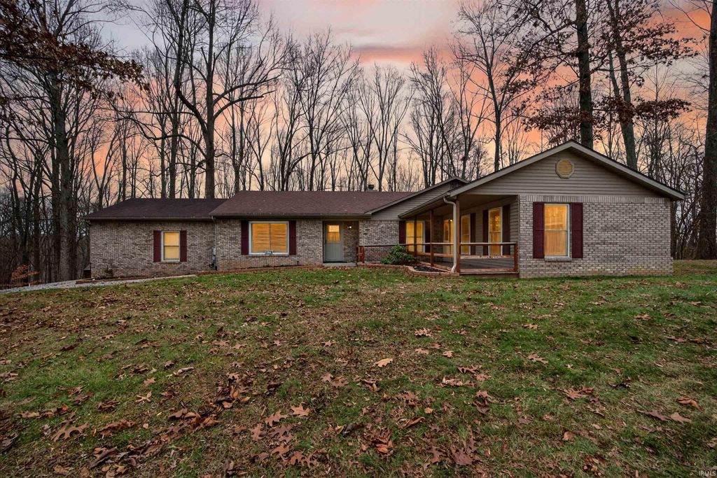 206 Woodcliff Way, Bedford, IN 47421