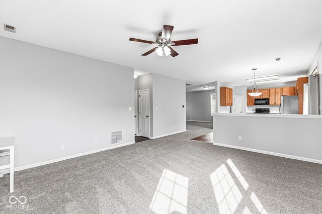 13069 Sinclair Place, Fishers, IN 46038