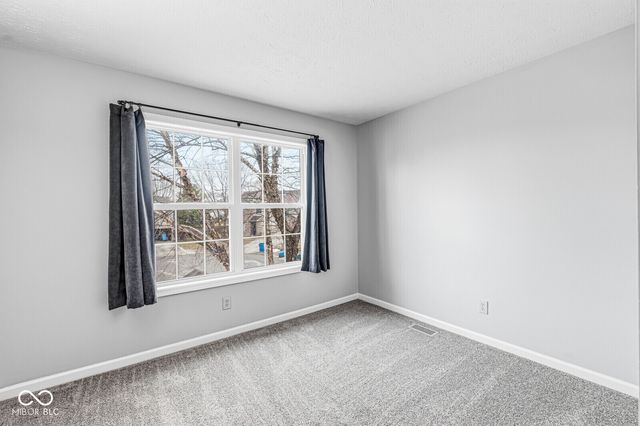 13069 Sinclair Place, Fishers, IN 46038