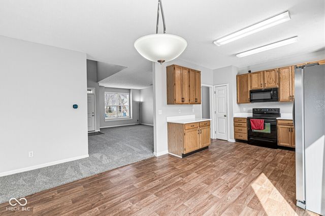 13069 Sinclair Place, Fishers, IN 46038