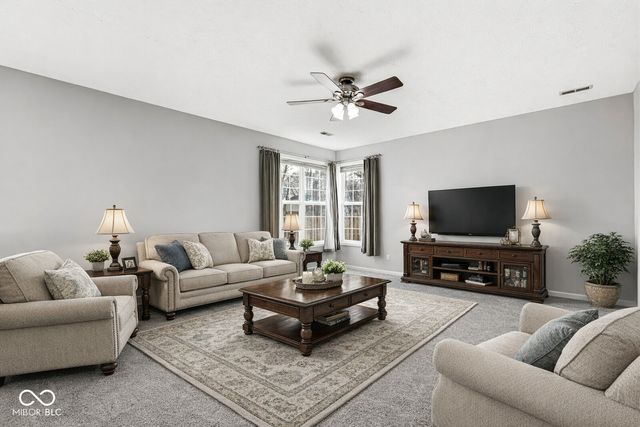 13069 Sinclair Place, Fishers, IN 46038