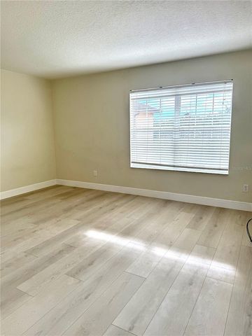 1945 MARSH HAWK DR., Orlando, FL 32837