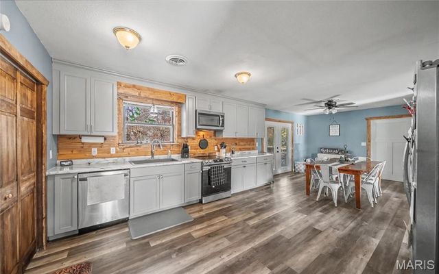 18325 State Route O, Rolla, MO 65401