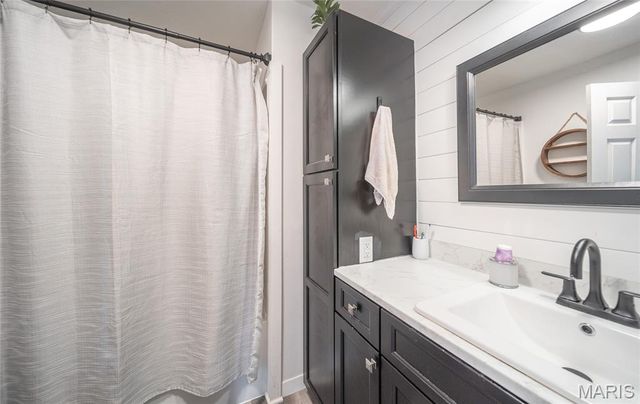 18325 State Route O, Rolla, MO 65401