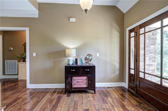 41 McClure Drive NW, Cartersville, GA 30120