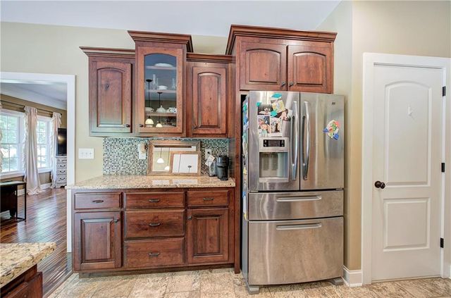 41 McClure Drive NW, Cartersville, GA 30120