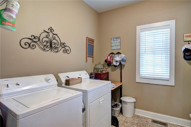 41 McClure Drive NW, Cartersville, GA 30120