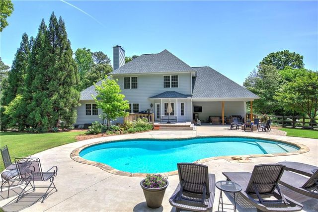 41 McClure Drive NW, Cartersville, GA 30120