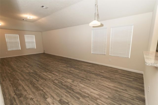 75 Santa Barbara Drive, Manvel, TX 77578