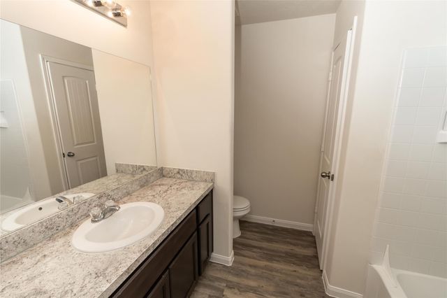 75 Santa Barbara Drive, Manvel, TX 77578