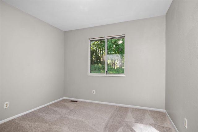 2955 Englewood Avenue, Grand Rapids, MI 49508