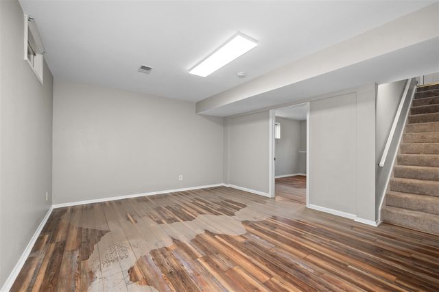 2955 Englewood Avenue, Grand Rapids, MI 49508