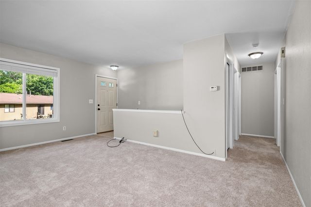 2955 Englewood Avenue, Grand Rapids, MI 49508