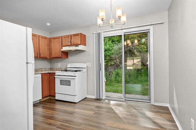 2955 Englewood Avenue, Grand Rapids, MI 49508