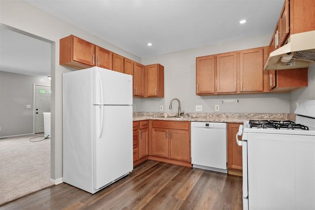 2955 Englewood Avenue, Grand Rapids, MI 49508