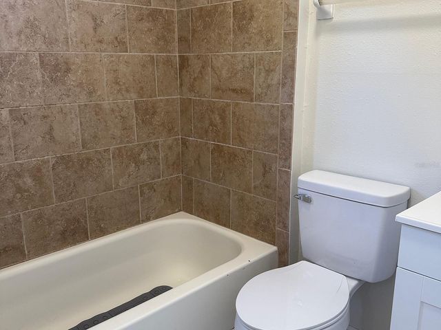 623 BECKETT WAY B, Tarpon Springs, FL 34689