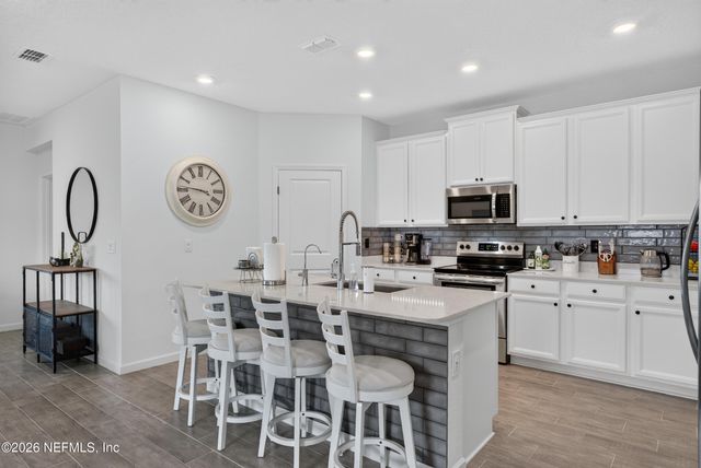 7624 CATNIP Lane, Jacksonville, FL 32219