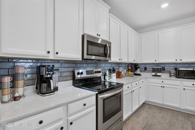 7624 CATNIP Lane, Jacksonville, FL 32219