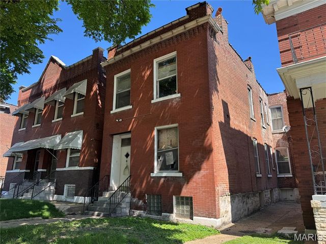 2833 Sidney Street, St Louis, MO 63104