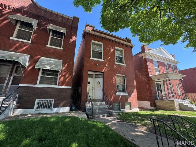 2833 Sidney Street, St Louis, MO 63104