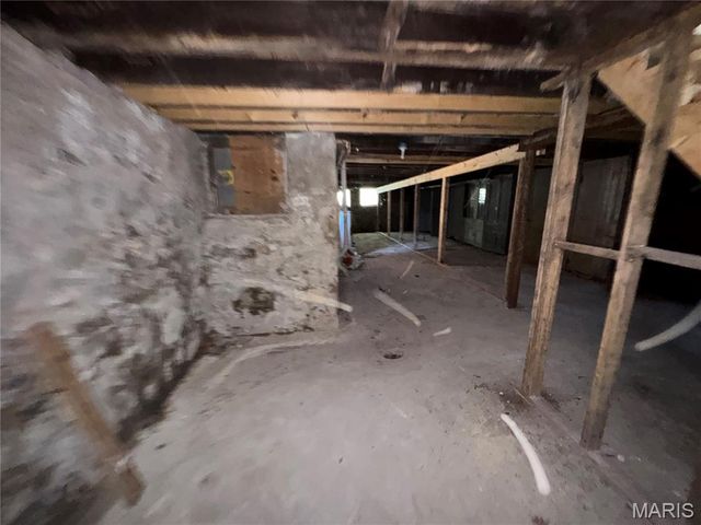 2833 Sidney Street, St Louis, MO 63104