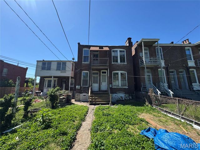 2833 Sidney Street, St Louis, MO 63104