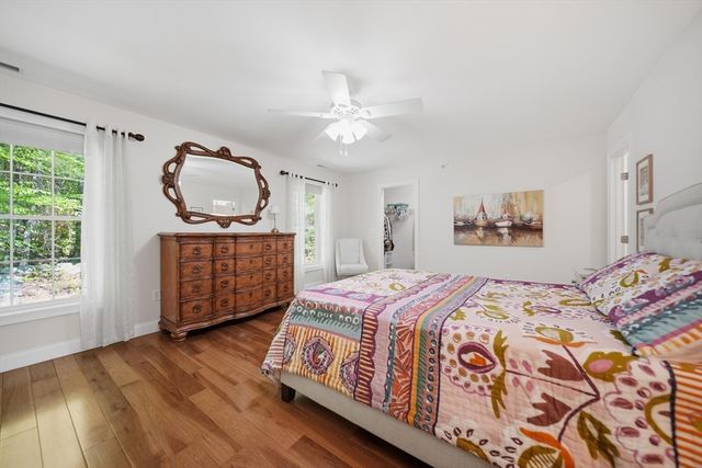 6 Aster Ct B, Hudson, NH 03051
