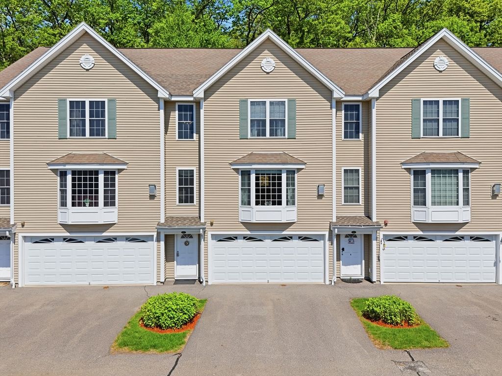 6 Aster Ct B, Hudson, NH 03051