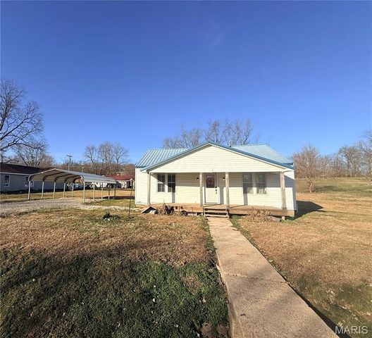 153 W Reed Avenue, Puxico, MO 63960
