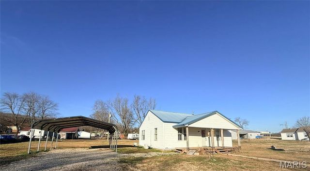 153 W Reed Avenue, Puxico, MO 63960