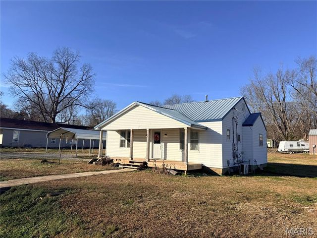 153 W Reed Avenue, Puxico, MO 63960