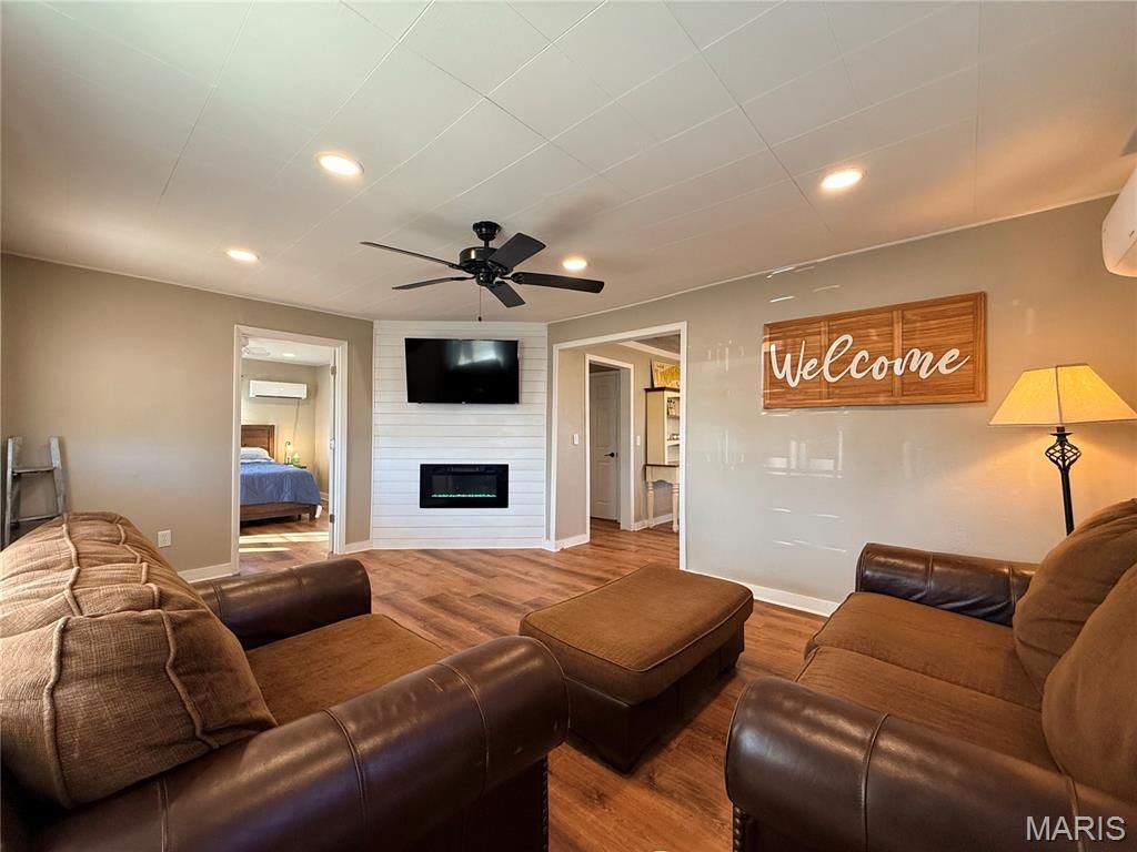 153 W Reed Avenue, Puxico, MO 63960