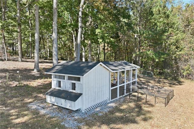 6752 Shoal Creek Road, Clermont, GA 30527