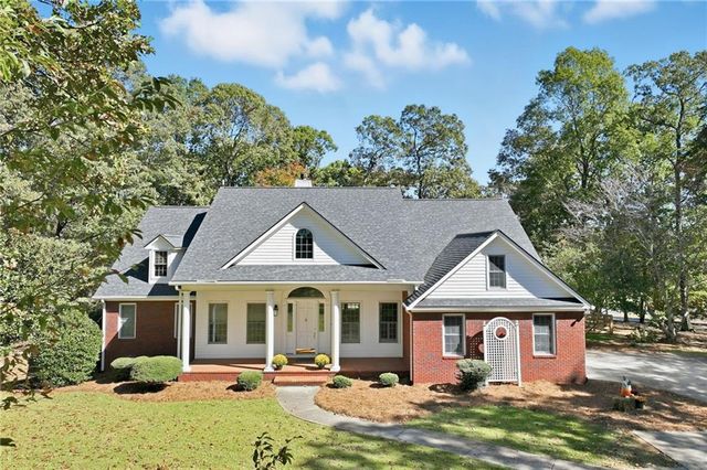 6752 Shoal Creek Road, Clermont, GA 30527