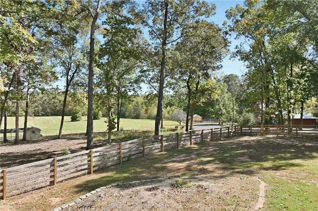 6752 Shoal Creek Road, Clermont, GA 30527