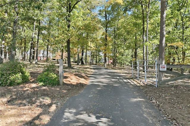 6752 Shoal Creek Road, Clermont, GA 30527