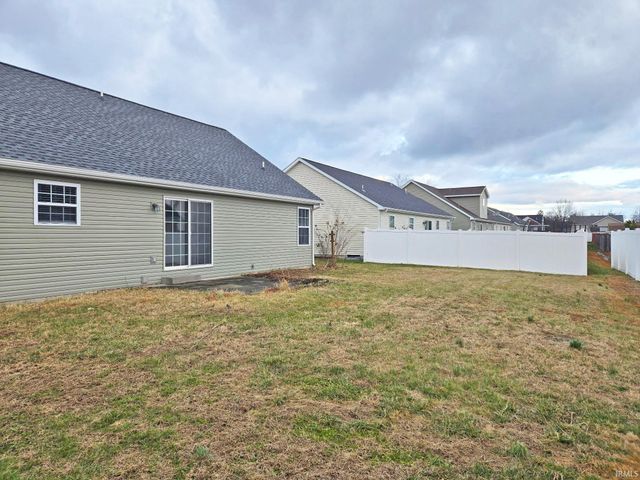 1852 Sandal Way, Newburgh, IN 47630