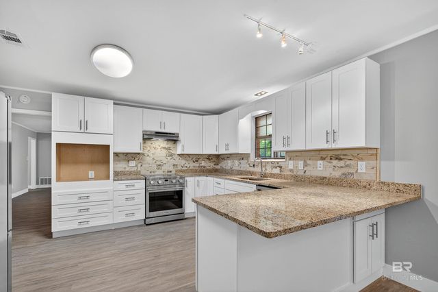 10045 Longview Drive, Foley, AL 36535