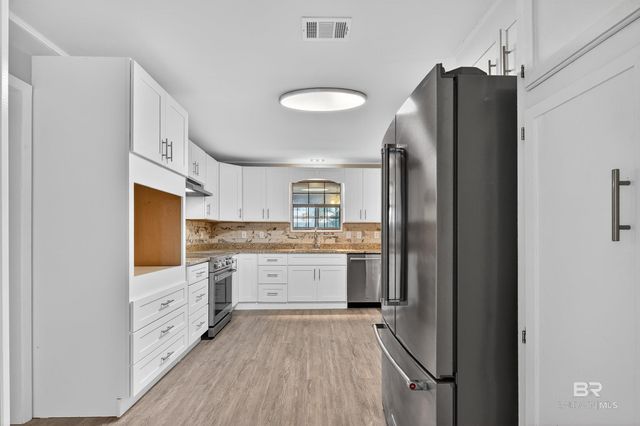 10045 Longview Drive, Foley, AL 36535