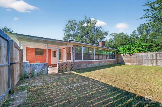 10045 Longview Drive, Foley, AL 36535