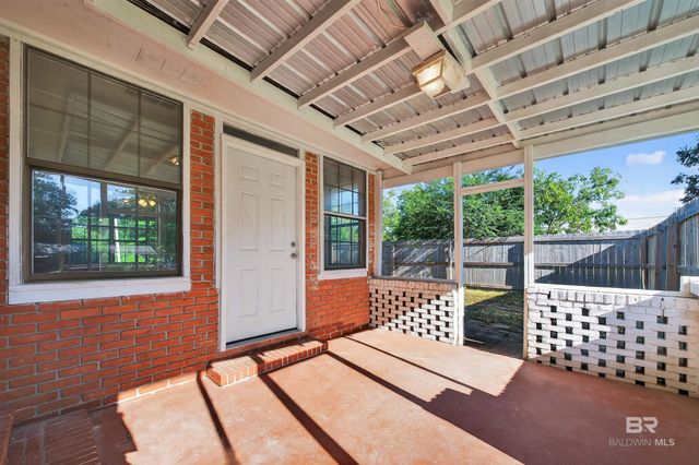 10045 Longview Drive, Foley, AL 36535