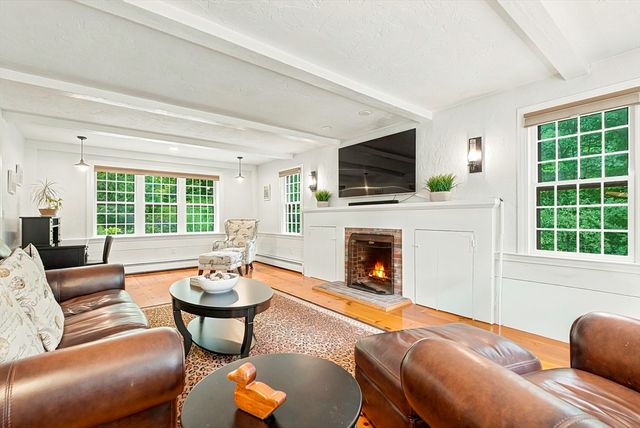 2 Stowe Rd, Southborough, MA 01772