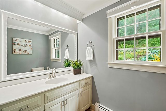 2 Stowe Rd, Southborough, MA 01772