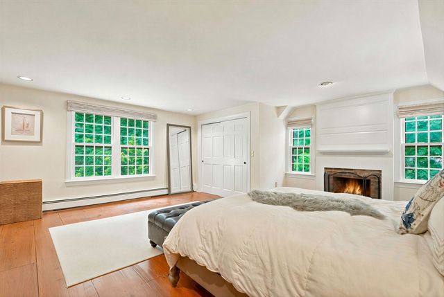 2 Stowe Rd, Southborough, MA 01772