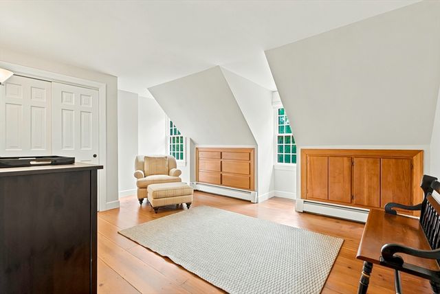 2 Stowe Rd, Southborough, MA 01772
