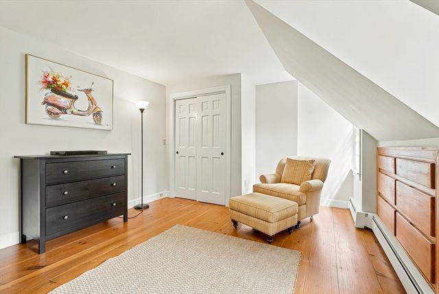 2 Stowe Rd, Southborough, MA 01772